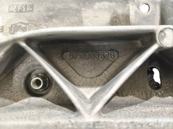 Viga de suporte Maserati Levante OEM 670003676 image 9