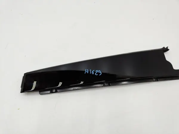 Porsche Macan 95B Rechter Achter-Pilaarkap OEM 95B853352G image 2