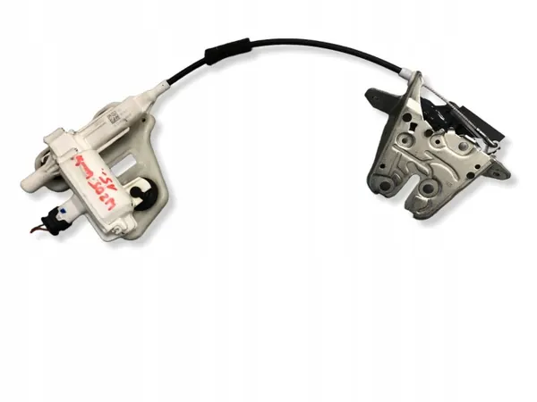 Fecho de porta-malas Mercedes OEM A0999068600 - Usado image 2