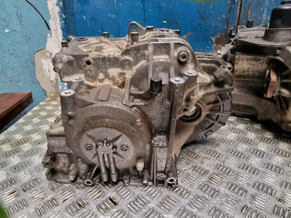 Tiptronic-vaihteiston kotelo OEM 09G300037H Audi/Skoda/VW image 2