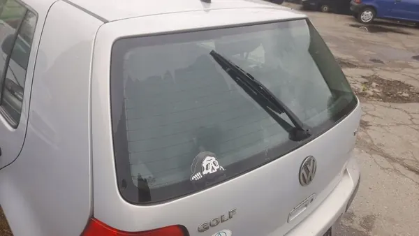 Portellone posteriore VW Golf IV LB7Z usato image 3