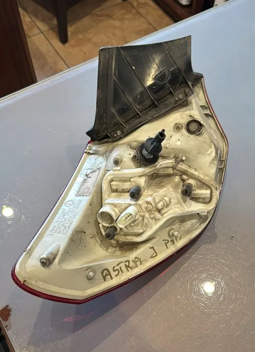 Höger Baklykta Opel Astra J P10 09-15 image 3