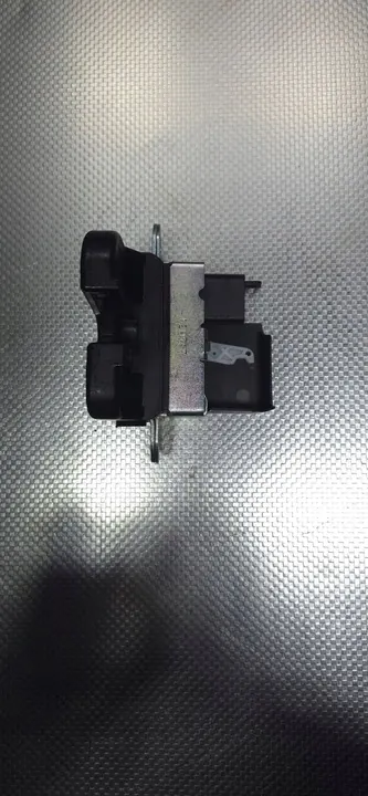 Volkswagen Caddy 2018 Baklucka Lås image 3