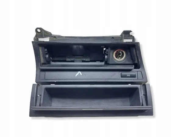 Mittkonsol askkopp OEM 8205377KASACJ för BMW E46 image 3