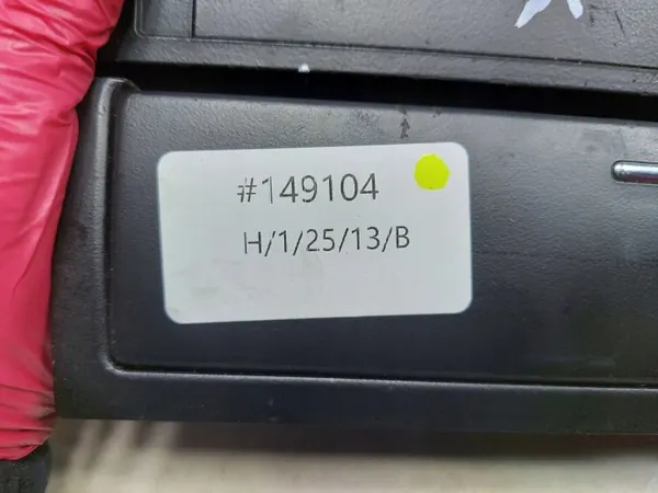 Mittkonsol askkopp OEM 8205377KASACJ för BMW E46 image 8