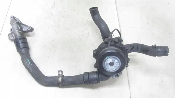 MERCEDES W176 2.2 VATTENPUMP A6512000501 image 2