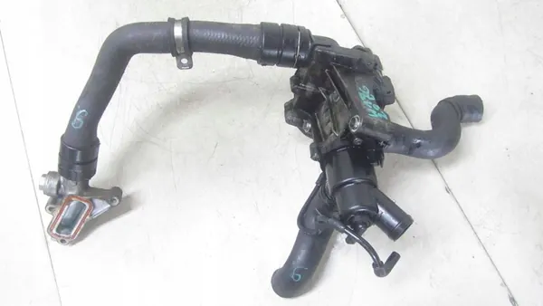 MERCEDES W176 2.2 VATTENPUMP A6512000501 image 3