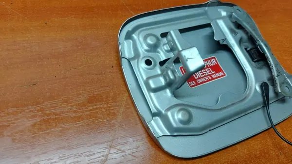 Toyota brandstofklep OEM KLAPKA KLAPA WLEWU PALIWA image 9