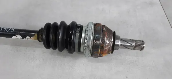 OPEL ASTRA H III 1.4 Vänster framaxel 13136379 image 2