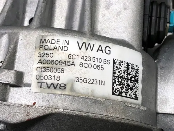 Pompe de direction OEM 6C1909144AK pour Skoda Fabia III image 5