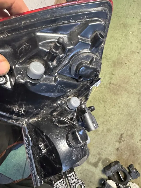 Lámpara trasera izquierda Skoda Kamiq 658945095L image 7