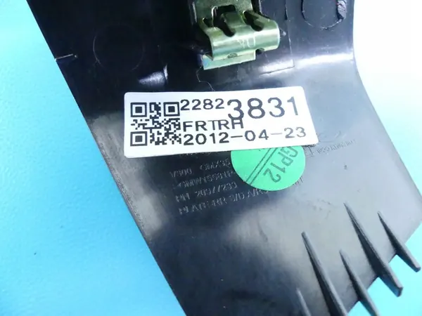 Interruptor de janela dianteira direita Chevrolet Malibu IV image 5