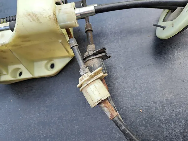 IVECO DAILY IV Vaihdevaijeri 5-vaihteinen OEM 5801260773 image 3