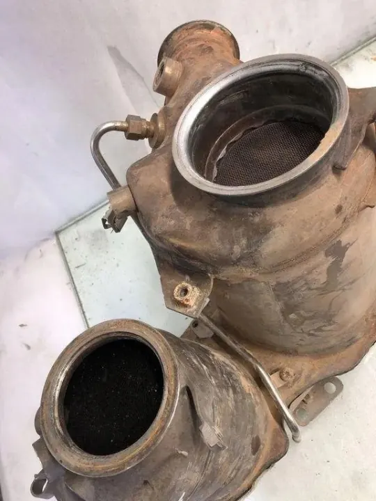 Catalisador OEM 05L131705 para Skoda Karoq 2.0L image 3