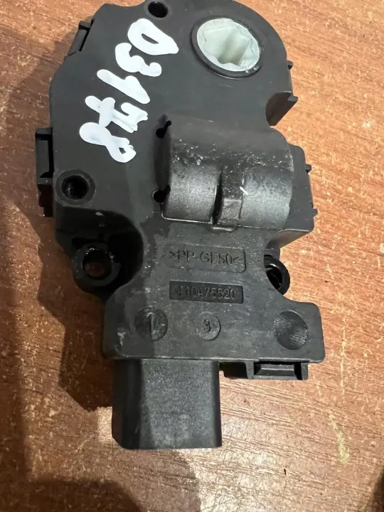 Klepmotor D3178 voor Mercedes-Benz S W221 Diesel image 4