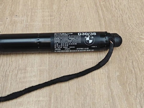 OEM 8737952 Actuateur Électrique Coffre Droit Arrière BMW 5 G30 image 3