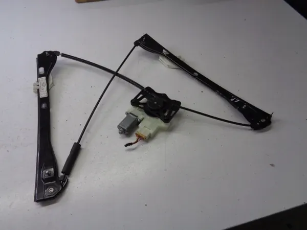 Skoda Fabia III Window Regulator Front Left 6V0837461B image 3