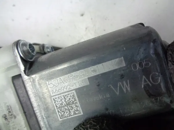 Skoda Fabia III Window Regulator Front Left 6V0837461B image 6