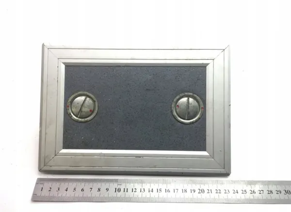 Panel de cabina Volvo OEM 21523328 - Usado image 2
