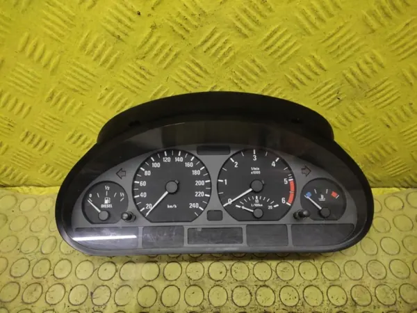 BMW E46 2.0 D Tacho OEM 4117708 image 2
