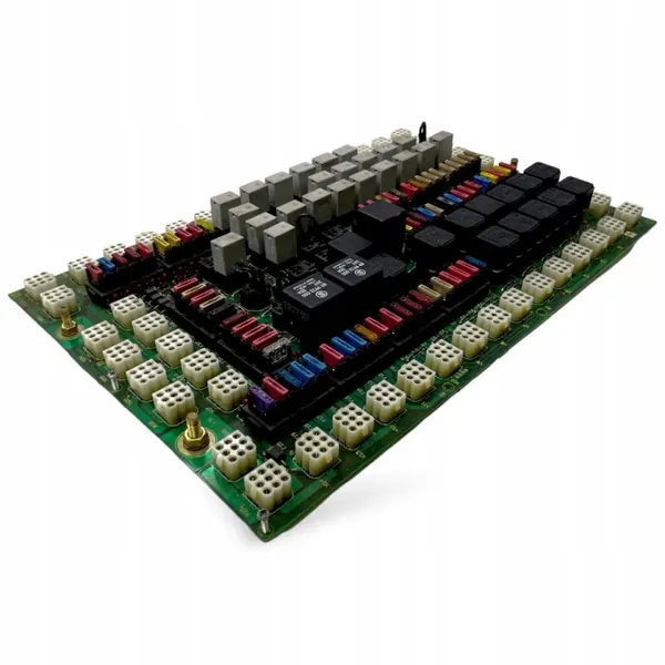 Placa de fusíveis Scania OEM 14541100 - Estado usado image 5