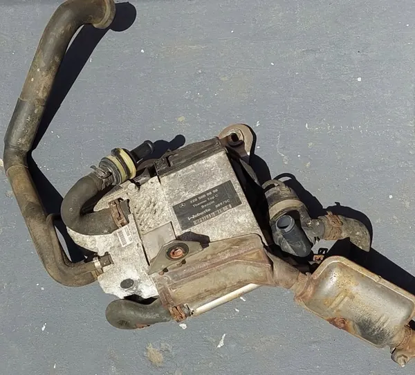 Mercedes Webasto Värme OEM 2205000898 - Begagnad image 2