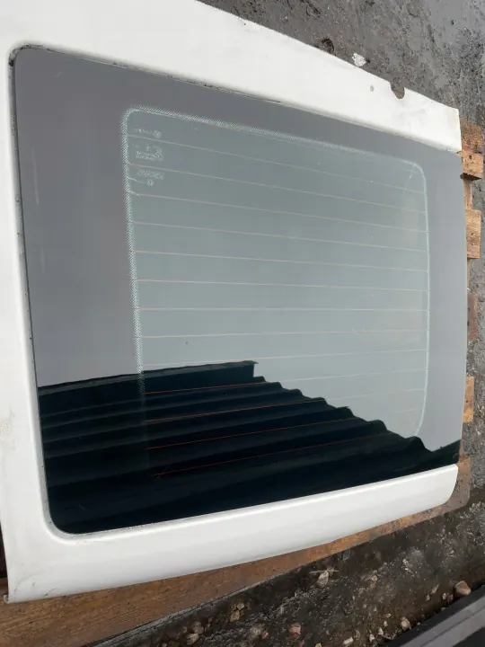 Verwarmd rechter achter schuifdeur glas OEM E9 43R-000016 image 4