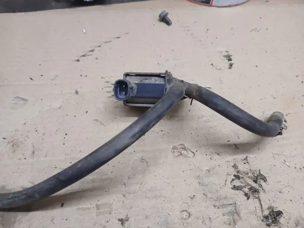 Válvula de vacío OEM K5T48295 para Suzuki Grand Vitara image 2