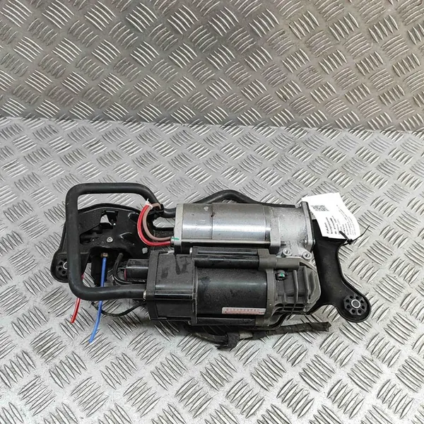 Compresseur de Suspension BMW X5 3.0L 2014 6875177 image 1