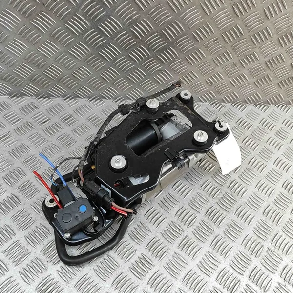 Compresseur de Suspension BMW X5 3.0L 2014 6875177 image 2