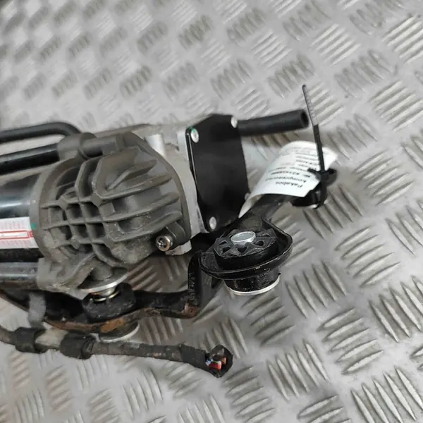 Compresseur de Suspension BMW X5 3.0L 2014 6875177 image 5