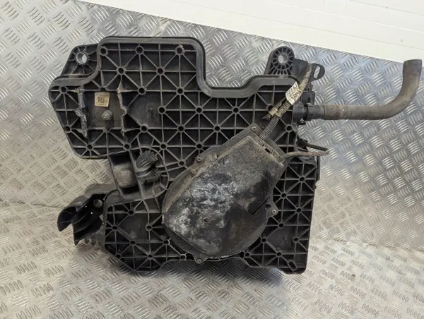 AdBlue-säiliö OEM 4099016 Opel Vivaro C 1.5 CDTI:lle image 8
