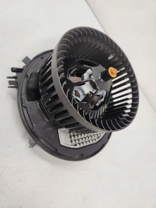 Motor do ventilador Volkswagen PASSAT B8 CZ0160601204 image 4