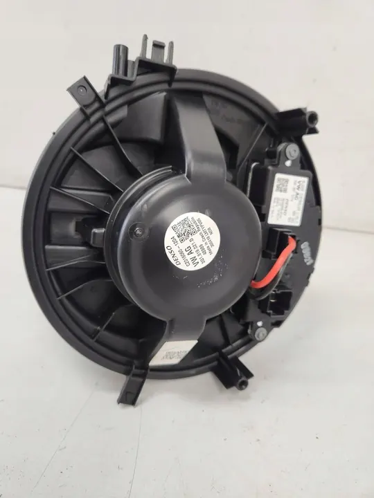 Motor do ventilador Volkswagen PASSAT B8 CZ0160601204 image 5