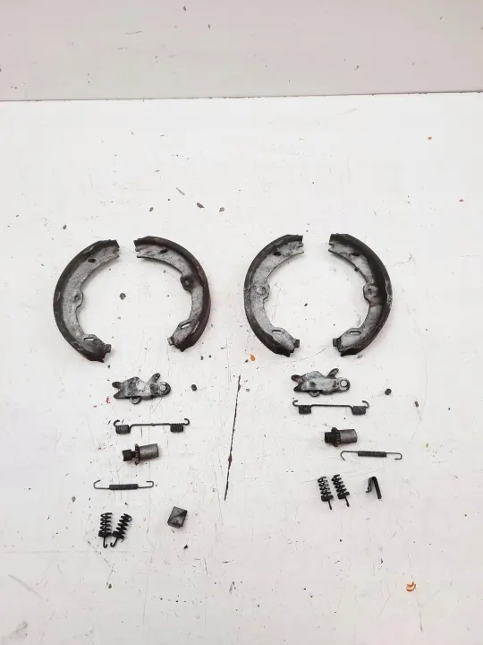Handremblokken OEM MAM83813 voor Mercedes-Benz SL R230 image 2