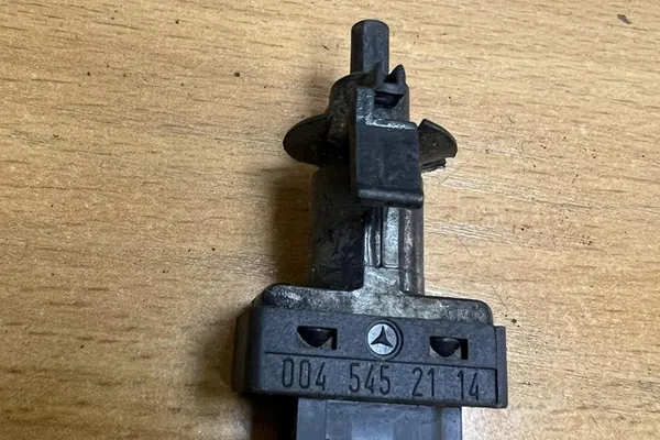 MERCEDES-BENZ E (W210) 2.0L bensin 2002 0045452114 image 4