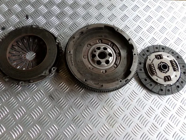 Volante de Dupla Massa 1.5 TSI Golf VIII image 3