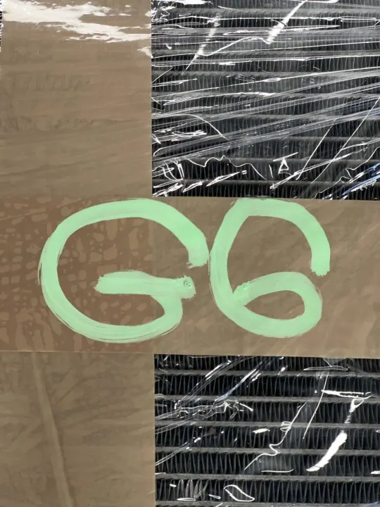 Mercedes-Benz Radiator OEM A0995007303 - Gebruikt image 8