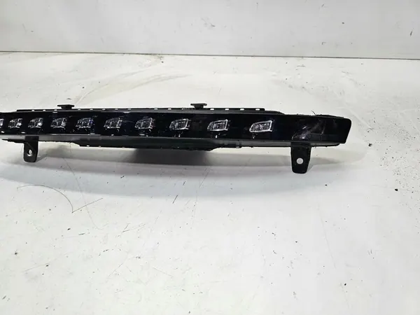 Indicador LED Esquerdo Para-choque Audi Q7 4L Lift OEM 4L0953041E image 3
