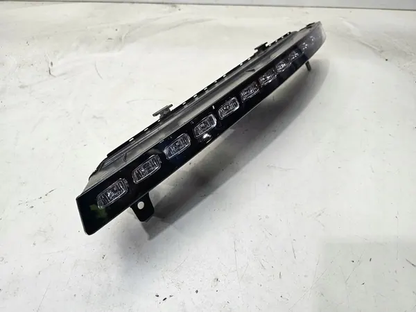 Indicador LED Esquerdo Para-choque Audi Q7 4L Lift OEM 4L0953041E image 4