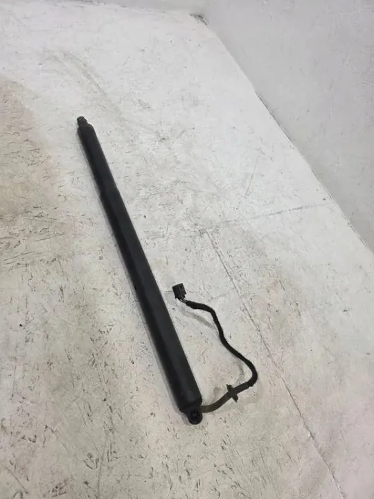 Rechter achterklepactuator OEM 95B827851G Porsche Macan image 4