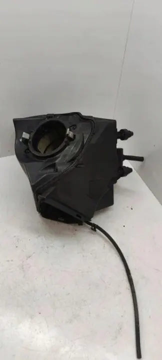 Audi Luchtfilterhuis OEM 8K0133837 - Gebruikt image 5