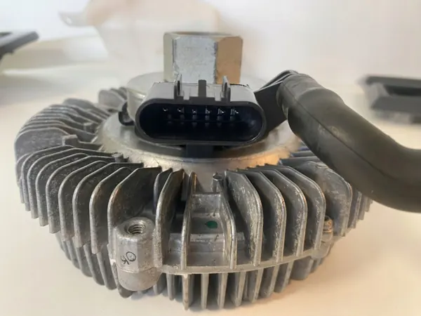 Lüfterkupplung OEM JB3G-8A616-AC für Ford Ranger MK5 image 5