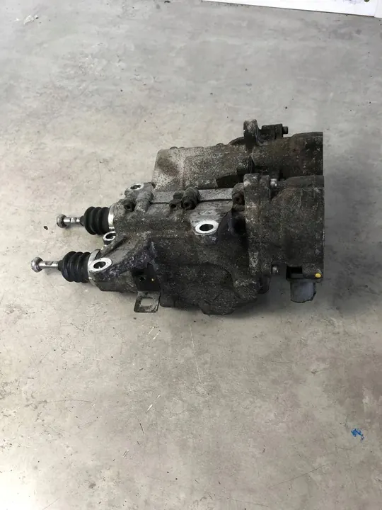 Bomba de embreagem Hyundai Ioniq 414702B001 image 3