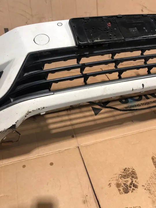 PASSAT B7 R-LINE 11-14 Paraurti Anteriore LC9X 3AA807221C image 9