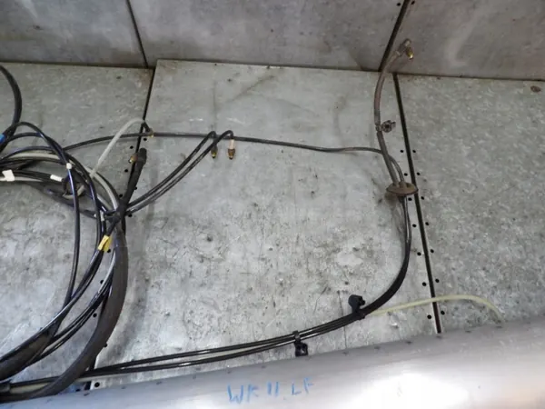 Lufttank & slangar Jeep Grand Cherokee WK2 OEM ZBIORNIK image 3
