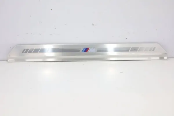 BMW G70 M-Package Faldón iluminado OEM 765434580 image 10