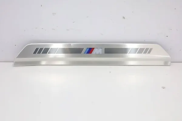 BMW G70 M-Package Faldón iluminado OEM 765434580 image 7