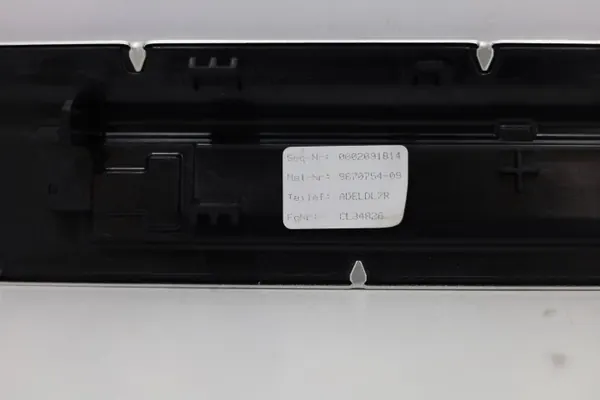 BMW G70 M-Package Faldón iluminado OEM 765434580 image 8