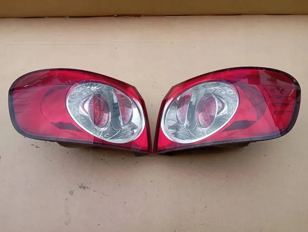 Volkswagen Golf Plus VI 2009- Luz Trasera Izquierda image 3